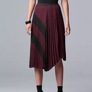 Simply vera Wang asymmetrical pleated skirt plum and black size XXL NWT